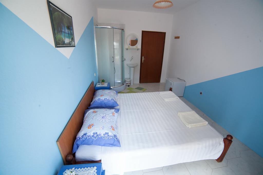 Guest House Aldin Ulcinj Exterior foto